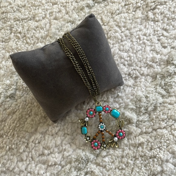 NWOT Peace Sign with Stones Pendant - Picture 2 of 4